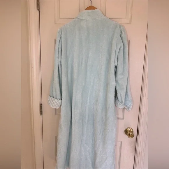 Women’s Full Zipper Sleepwear Size Medium Light Blue Winter/ Summer Robe - Picture 6 of 6